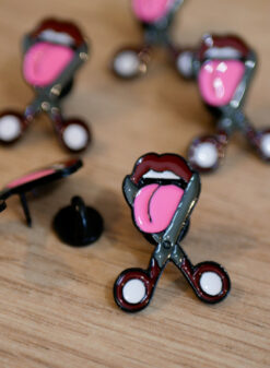 Pin lips
